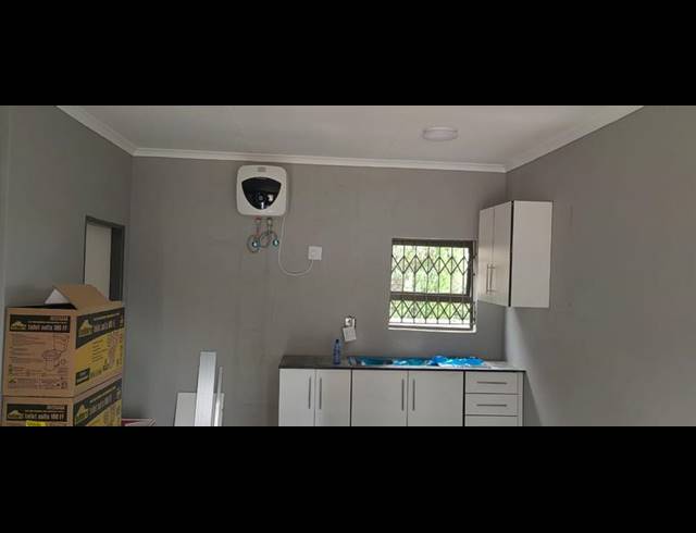 1 BEDROOM PROPERTY TO RENT IN GLEN MARAIS